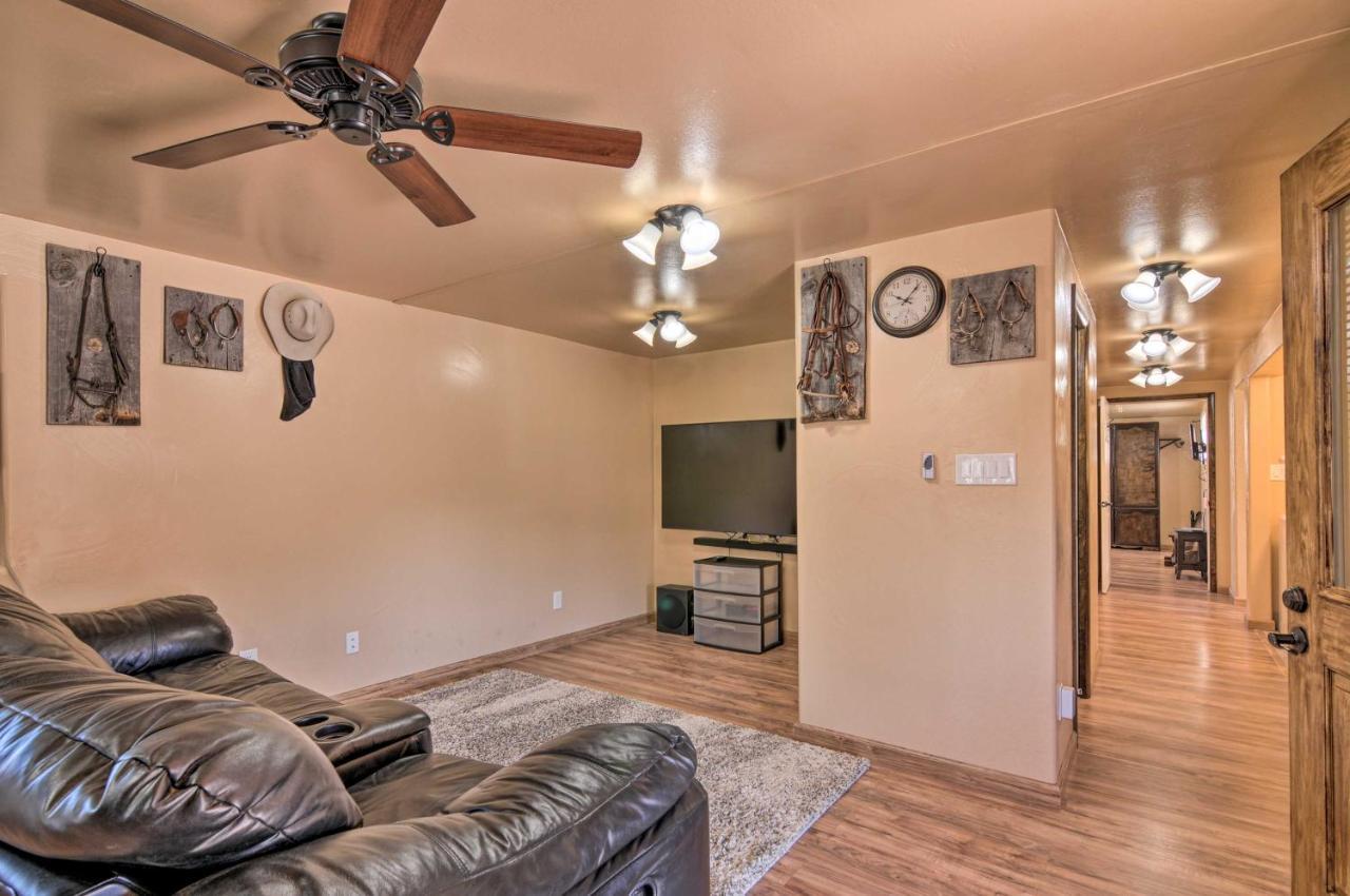 Cozy Home With Canyon Views 2 Mi To Grand Staircase Henrieville Exterior photo